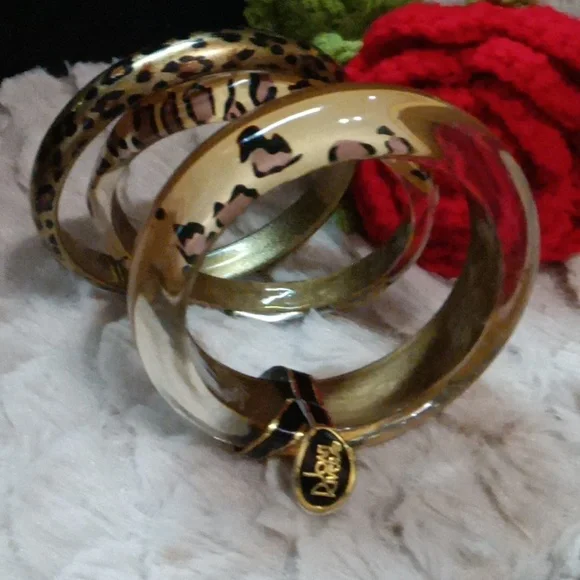 QVC NWT Joan Rivers set of 3 bangles - Picture 2 of 5